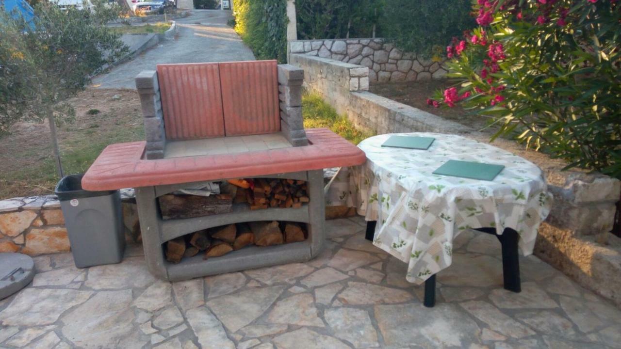 Apartments Aleksandra راب المظهر الخارجي الصورة